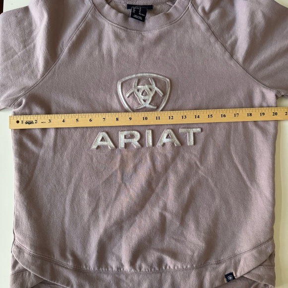 ARIAT Benecia Embossed Sweatshirt Quail Scalloped Hem Women’s size Small - Picture 10 of 11